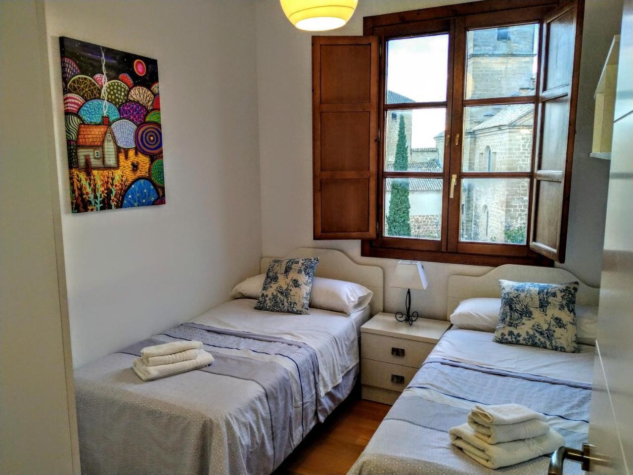 Apartamentos Sol Hospital Santiago أوبيذا المظهر الخارجي الصورة